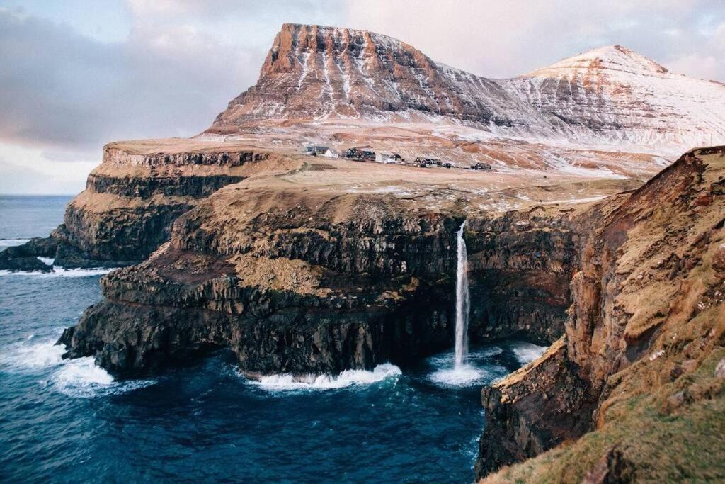 Múlafossur Cottage No 3 by Famous Waterfall in Gásadalur Esterno foto